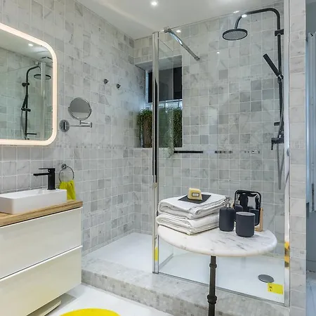 Charming Bibi Beaurivage